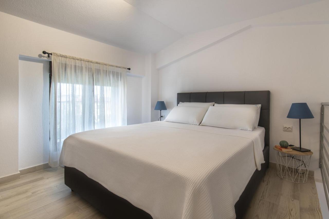 Varka Rooms Nikiti  Bagian luar foto