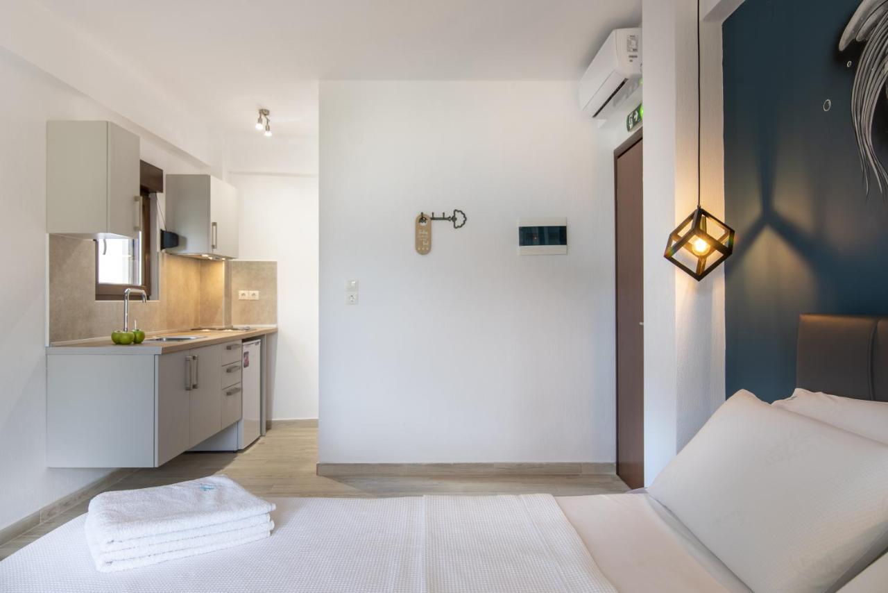Varka Rooms Nikiti  Bagian luar foto